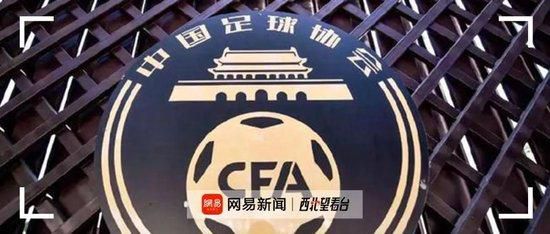 女上男下边吃奶边做视频成都